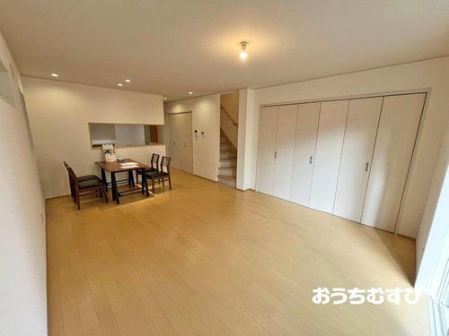 春日井市下条町の居間・リビング