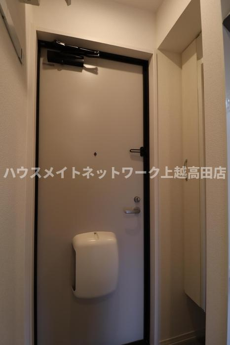 リナーシェ Ａの玄関|玄関