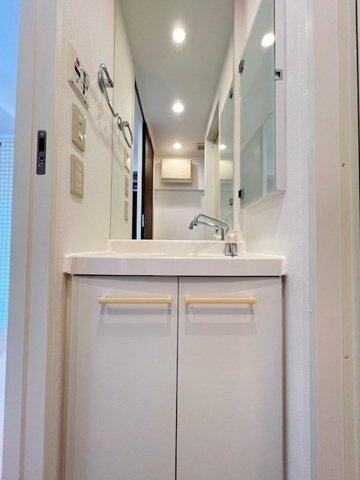 新品家具付きマンション市谷薬王寺町８（ＫａＧｏｏｄ東京）の洗面所