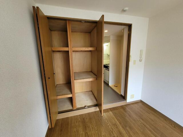 クラスタ新宿の収納