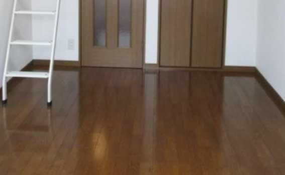 ティーケー桜新町　角部屋　駅近　敷金0の居間・リビング