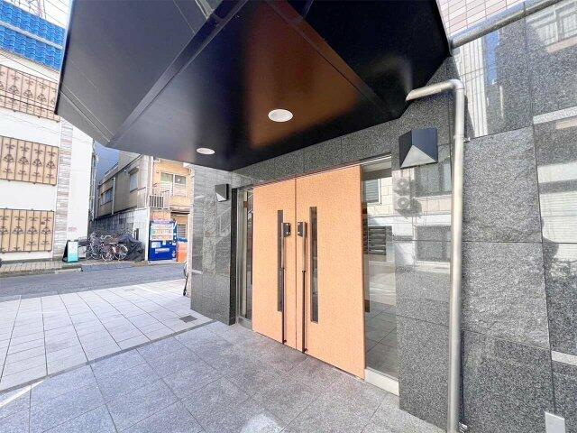 ロアール早稲田大学前弐番館のエントランス