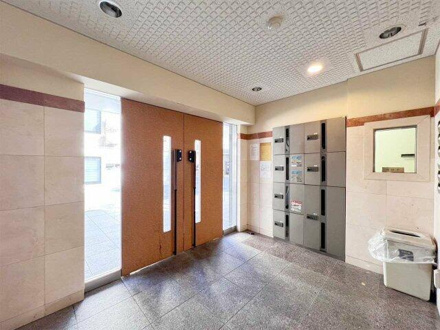 ロアール早稲田大学前弐番館のロビー