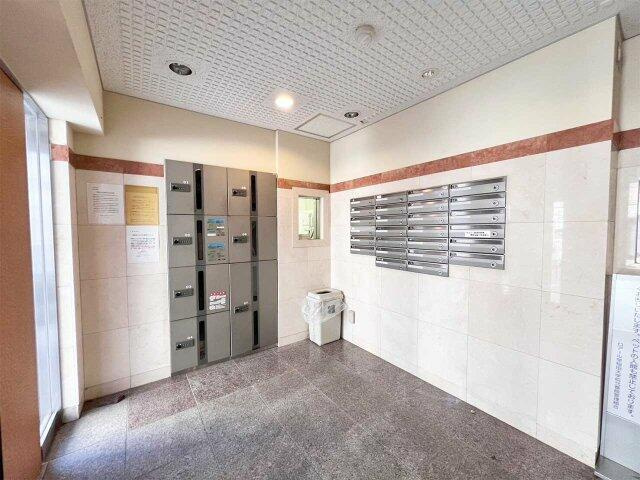 ロアール早稲田大学前弐番館のロビー