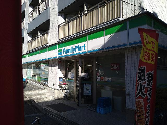 レオパレス新宿の周辺