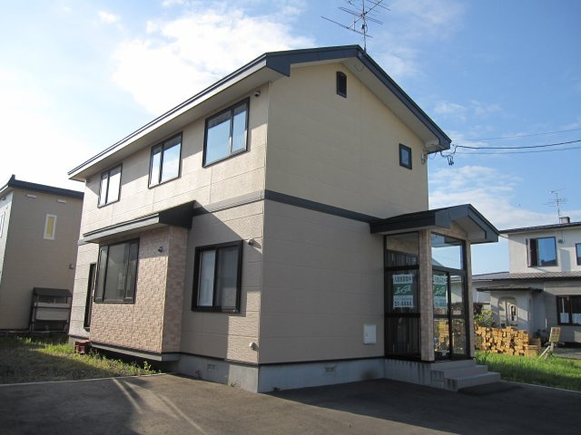 釧路市鶴野東３丁目の一戸建て