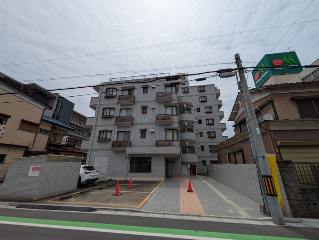 蕨駅徒歩6分！RC造マンション！