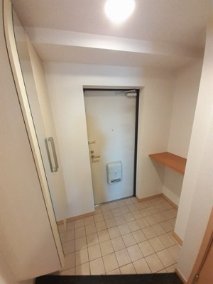 【玄関】 | プラティーク六町