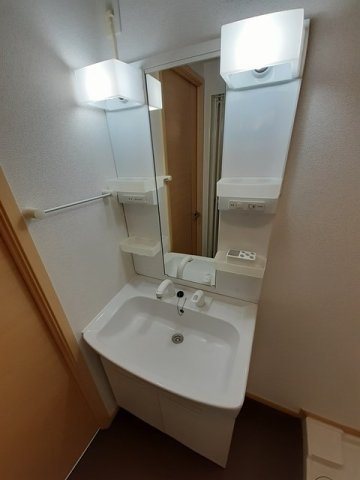 【洗面所】 | プラティーク六町