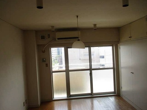 ライオンズマンション西葛西第２の居間・リビング|LD別角度