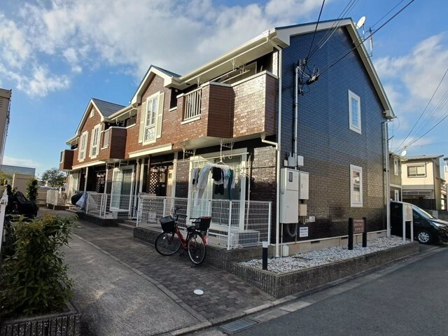 ＣＲＥＳＴＡＬＬ　ＫＯＹＡ　Ⅲの外観