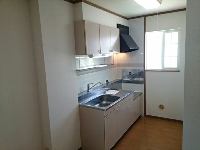 ＣＲＥＳＴＡＬＬ　ＫＯＹＡ　Ⅲのキッチン