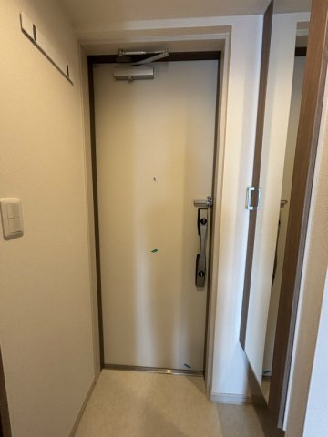 リブリ・船橋日大前の玄関