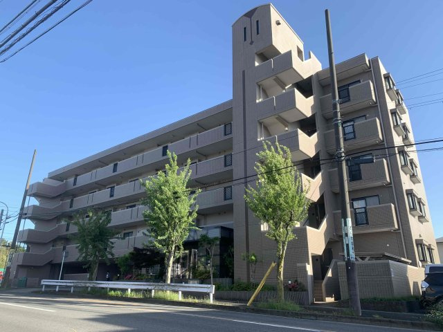 グリーンヒルズ神ノ倉の外観|オシャレな外観の鉄筋コンクリートマンション♪