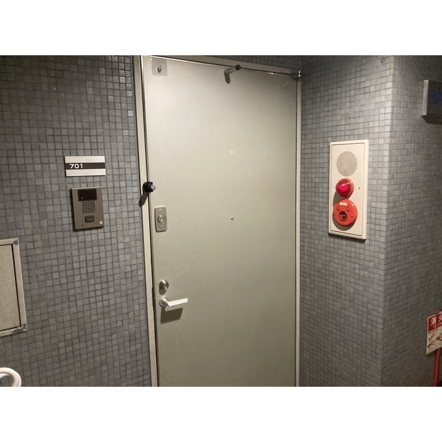 ポートタワー山下町の玄関