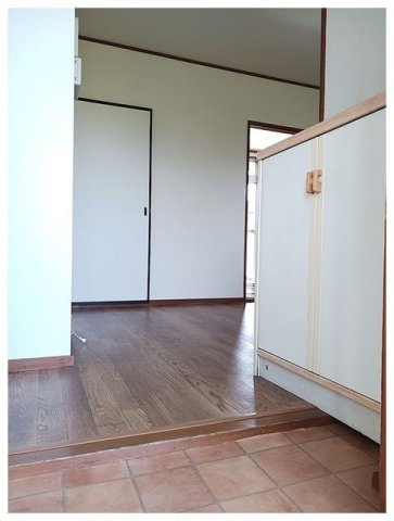 シティハイツすずきの玄関