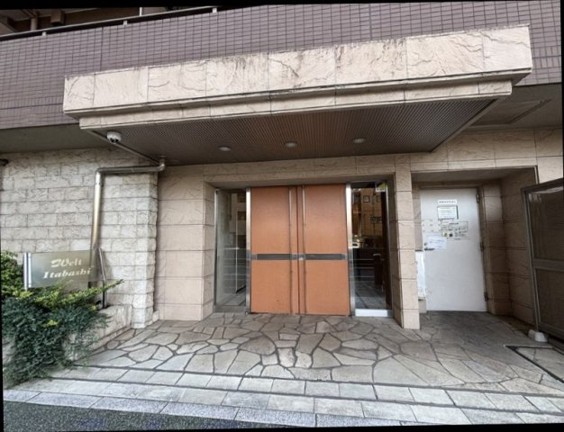 ヴェルト板橋のエントランス
