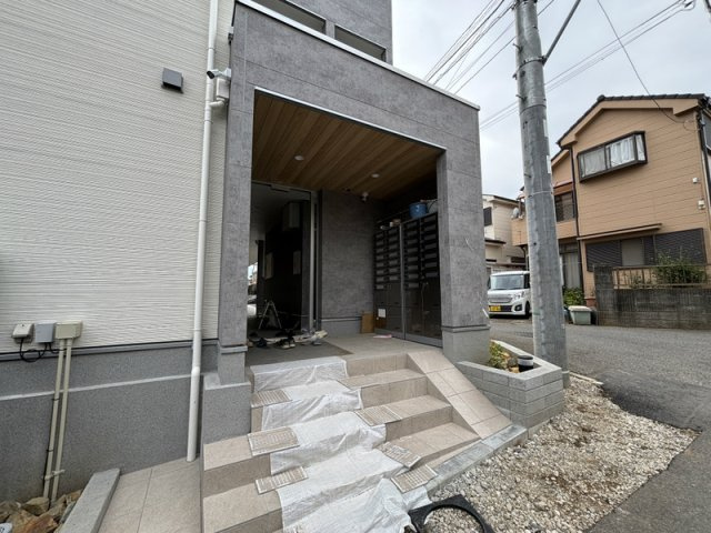リブリ・船橋日大前のエントランス