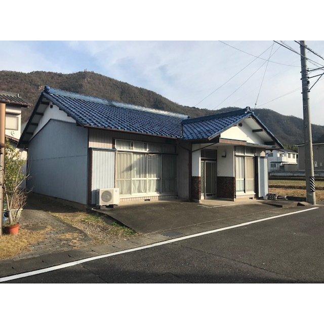 真福寺公民館前貸家の外観
