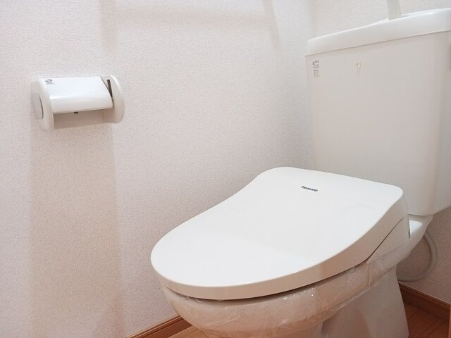ヴィアーレ秋吉のトイレ|コンパクトで使いやすいトイレです