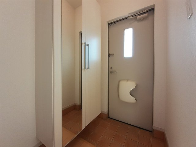 グランＭＩＫＩ手屋の玄関|落ち着いた玄関です