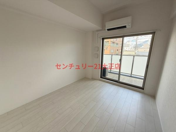 エスリード大阪エヴォルツの洋室
