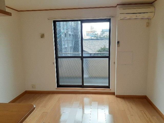 ＢＬＵＥＬＡＧＯＯＮ　ＷＥＳＴの居間・リビング