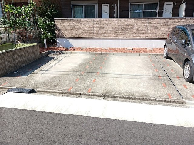 コンフォート・テラスの駐車場