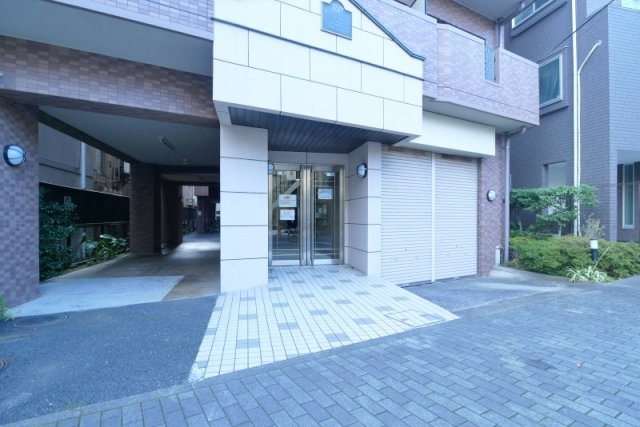 ロイヤルパレス四ツ谷の外観