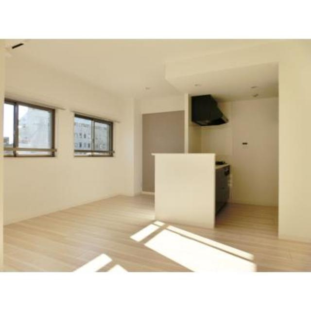 京橋レジデンスの居間・リビング|※写真は同タイプ住戸です。