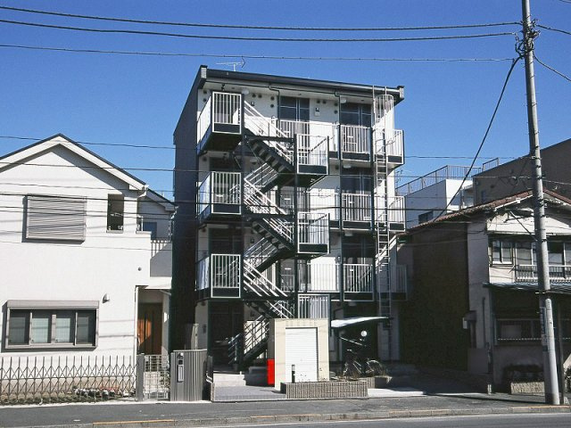 レオパレスマツザトの外観