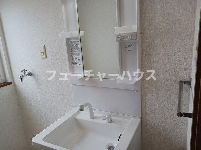 ＧＥＮＥＲＡＬ　Ｅの洗面所|スペースが確保できる洗面所です