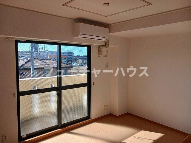 ローレルの居間・リビング|居間です