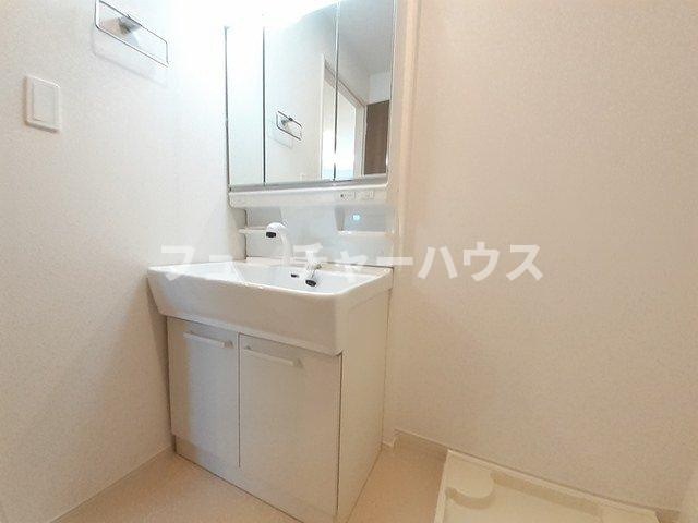 グランドゥールの洗面所|スペースが確保できる洗面所です