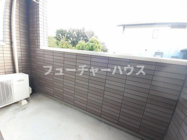 カボティーヌ　Ⅱのバルコニー|外からの目が気にならないバルコニーで洗濯物が干せます