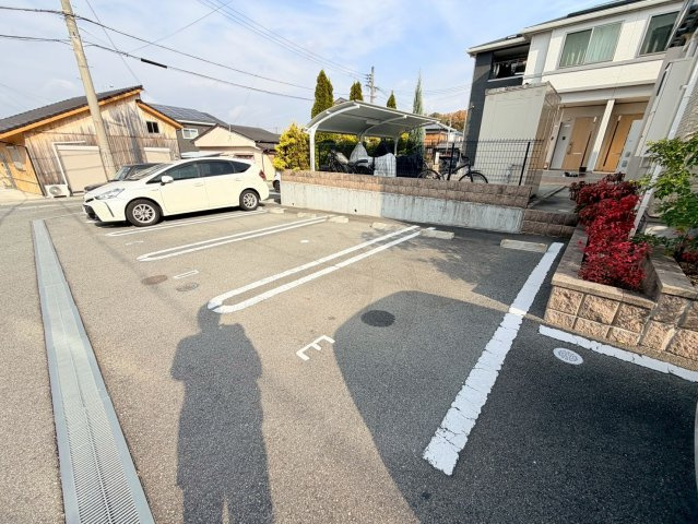 アメニティヒルズの駐車場
