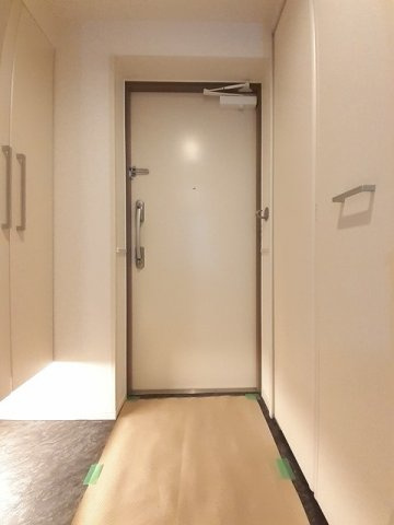 ブルージュの玄関