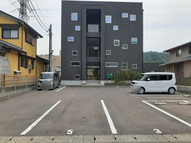 花りんとうⅠの駐車場