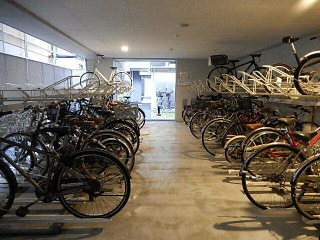 グランド・ガーラ銀座の駐車場