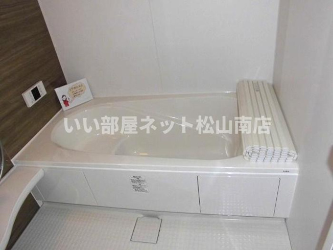 【浴室】 | シュヴァル・ドゥーズ