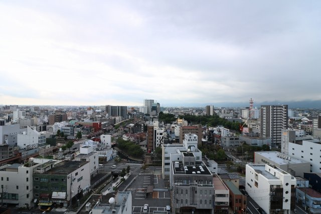 プレサンスロジェ大垣駅前の展望|15階部分につき眺望良好です。
