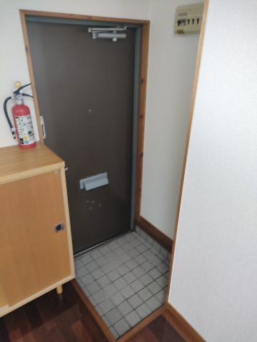 グリーンマンションⅡの玄関