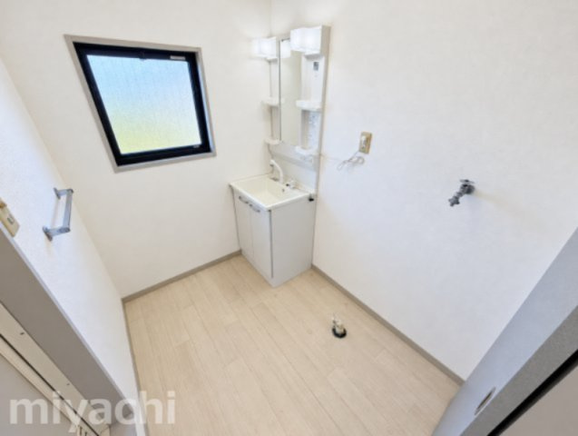 メゾンパーク中村Bの洗面所