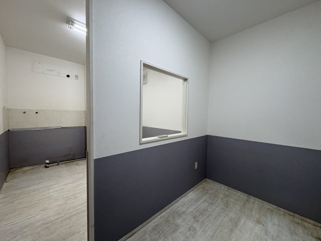 小寺町★事務所付・中古戸建て＋駐車場のその他|事務所部分