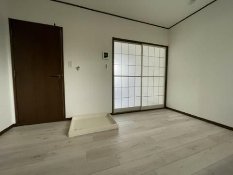 グランデュール永井Ａ棟Ｂ棟の居間・リビング|ゆったり過ごせる居間です