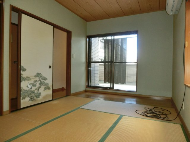 【寝室】 | 鈴木貸家 | 畳の落ち着く寝室スペース。
