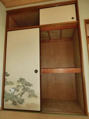 【収納】 | 鈴木貸家 | 押入れタイプの収納スペース。
