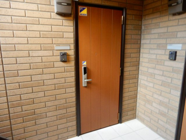 Felice Casa B棟の玄関