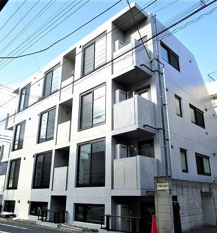 AQUA HOUSE