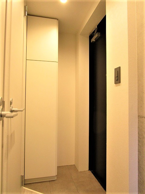 AQUA HOUSEの玄関